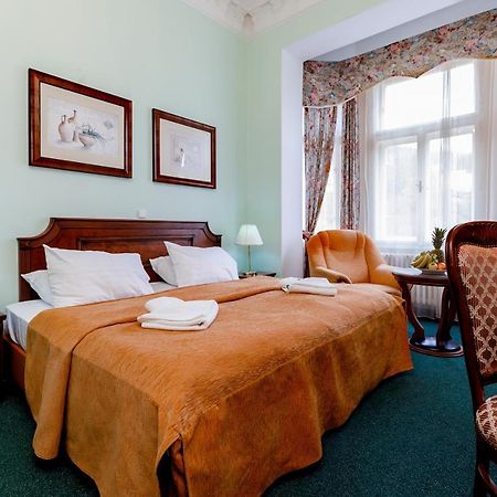 Hotel Ester Karlovy Vary Extérieur photo