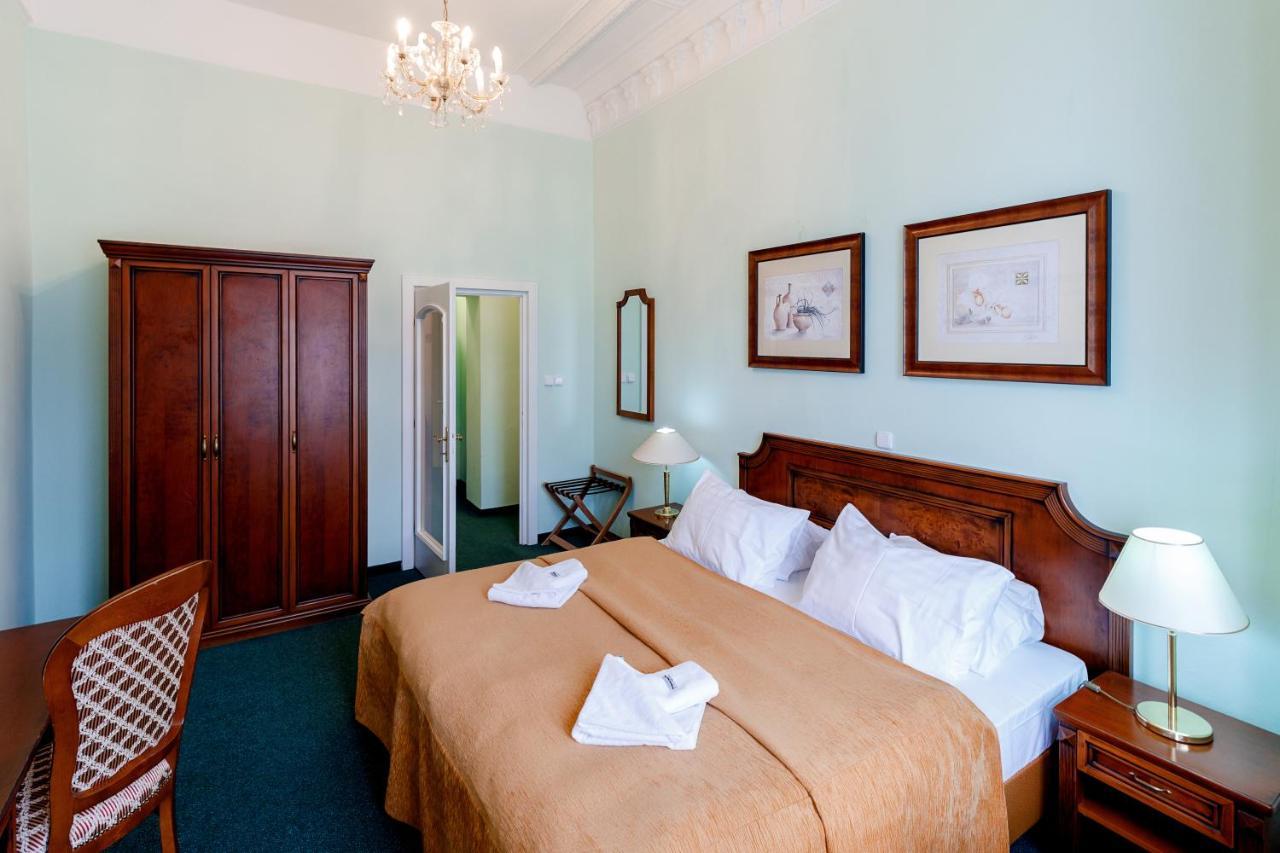 Hotel Ester Karlovy Vary Extérieur photo