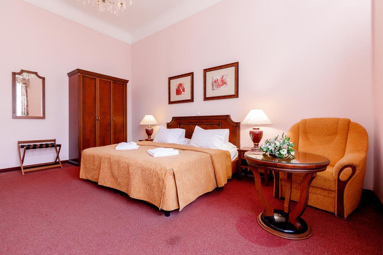Hotel Ester Karlovy Vary Extérieur photo