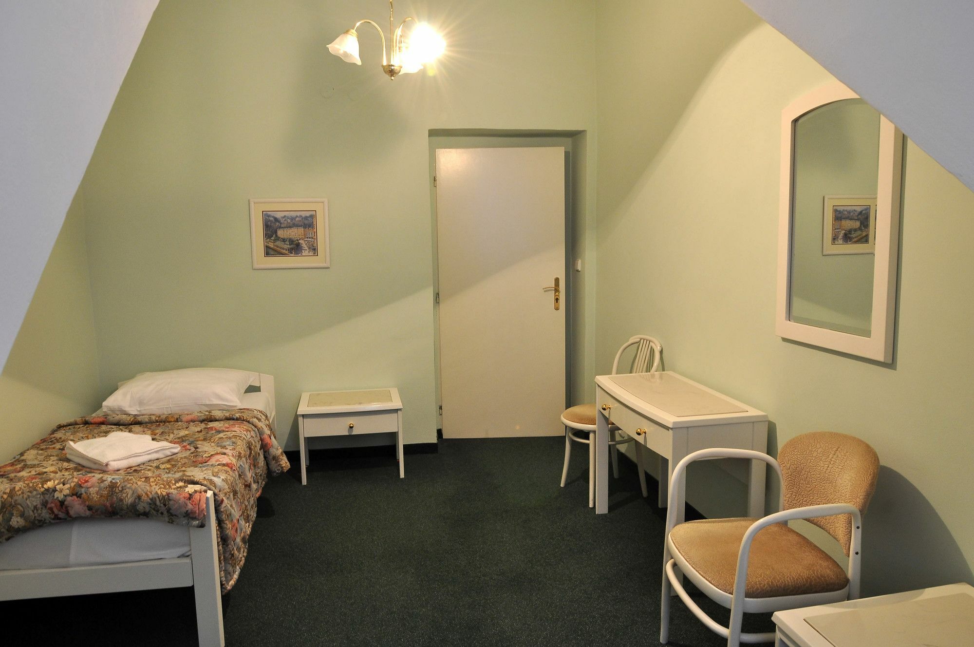 Hotel Ester Karlovy Vary Extérieur photo